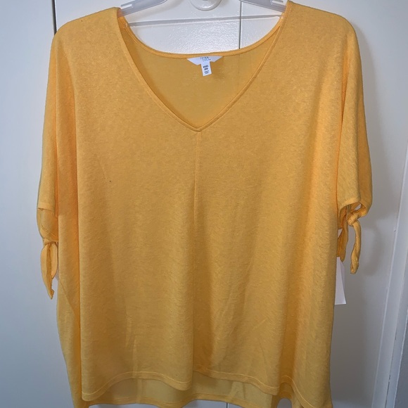 Time and Tru Tops - V-Neck Yellow Top